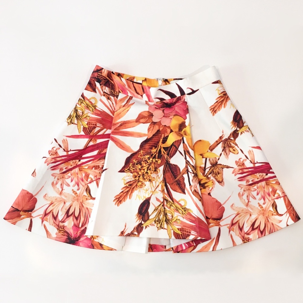 Cameo the label stepping stone skirt tropic NWT M